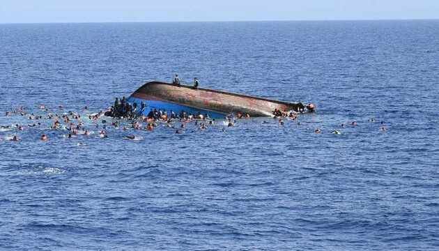 У берегов Ливии затонула лодка с мигрантами, погибли около 60 человек