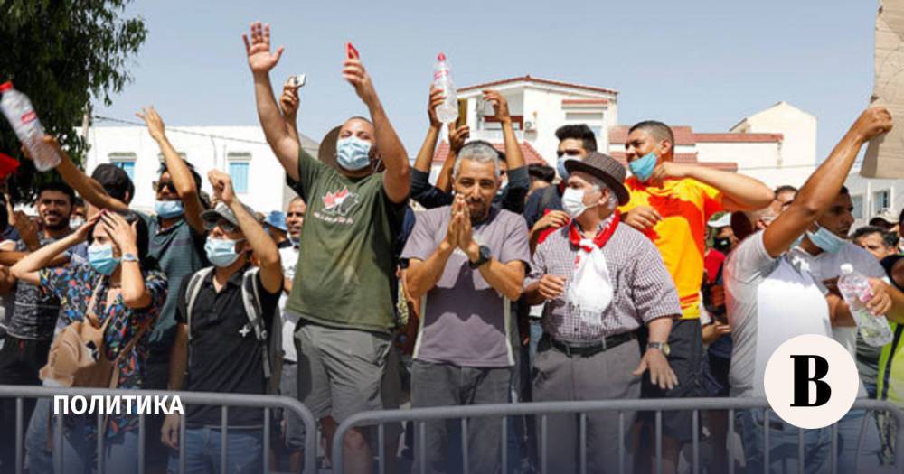 В Тунисе набирает обороты политический кризис