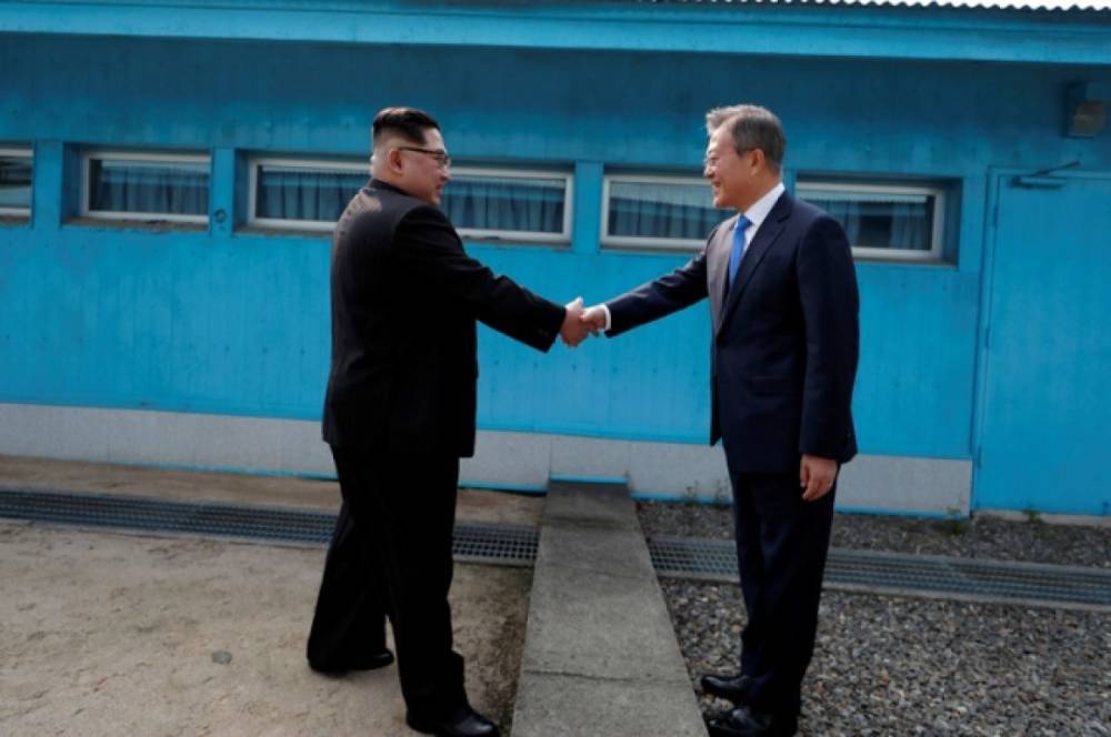 КНДР и Южная Корея договорились восстановить прямую линию связи