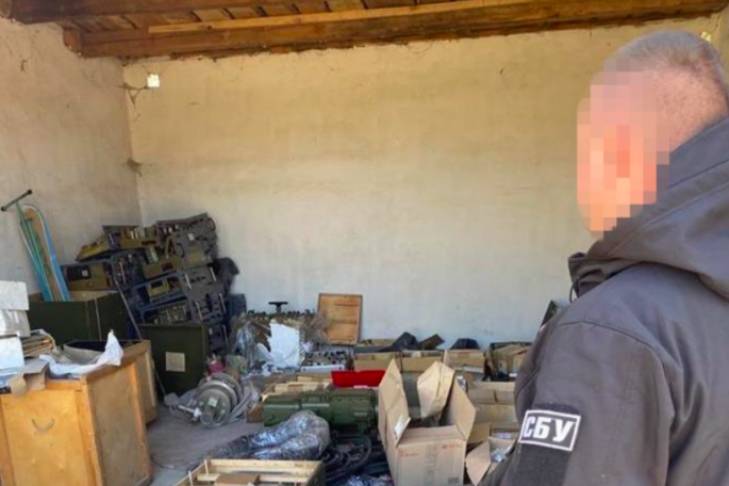 Экс-сотрудник военного завода пытался вывезти из Украины комплектующие ЗРК