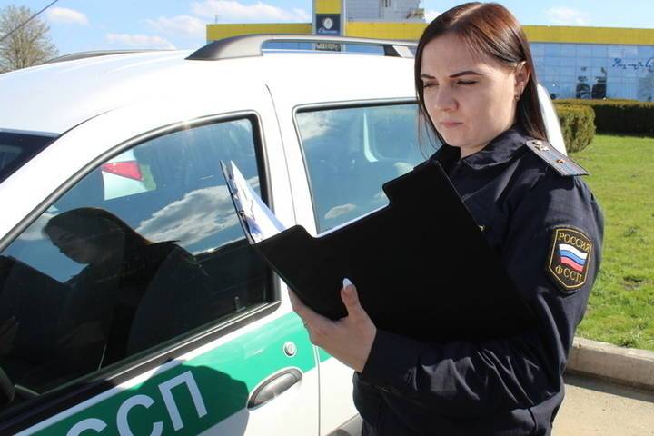 Сотню штрафов ГИБДД за раз оплатил водитель из Ставрополя