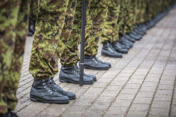 В Эстонии солдат, отказавшихся прививаться, реже будут выпускать в увольнительную