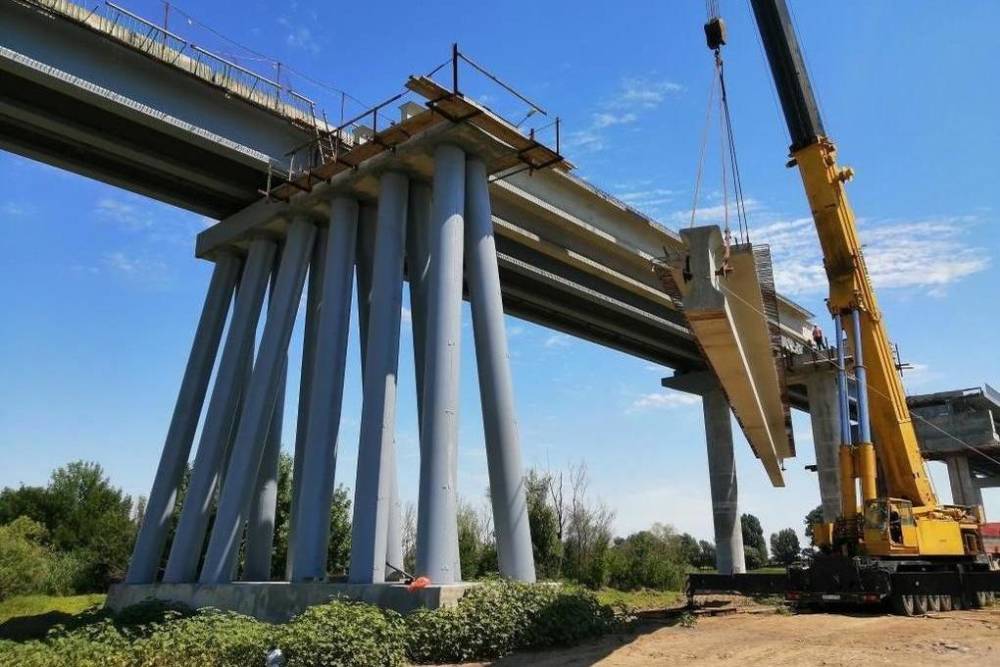 В Астрахани возобновили ремонт моста через Белый Ильмень