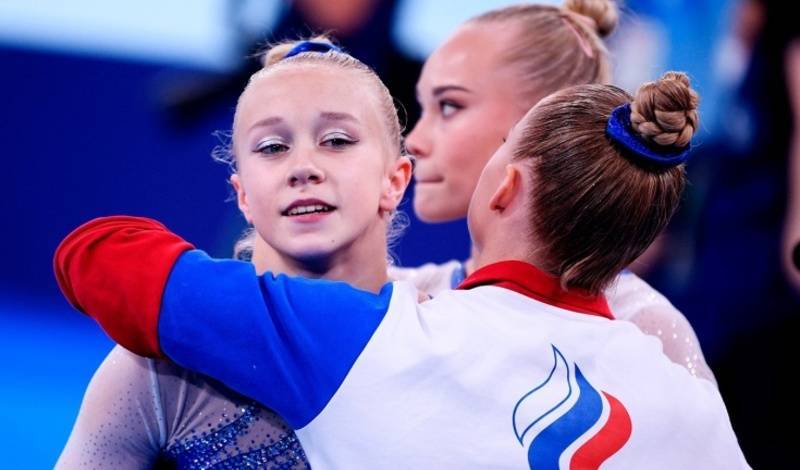Российские гимнастки впервые завоевали олимпийское золото в командном многоборье