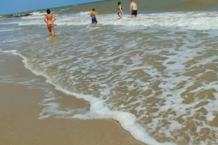 "Море огонь!": в соцсетях пишут об исчезновении тысяч медуз в курортной Кирилловке