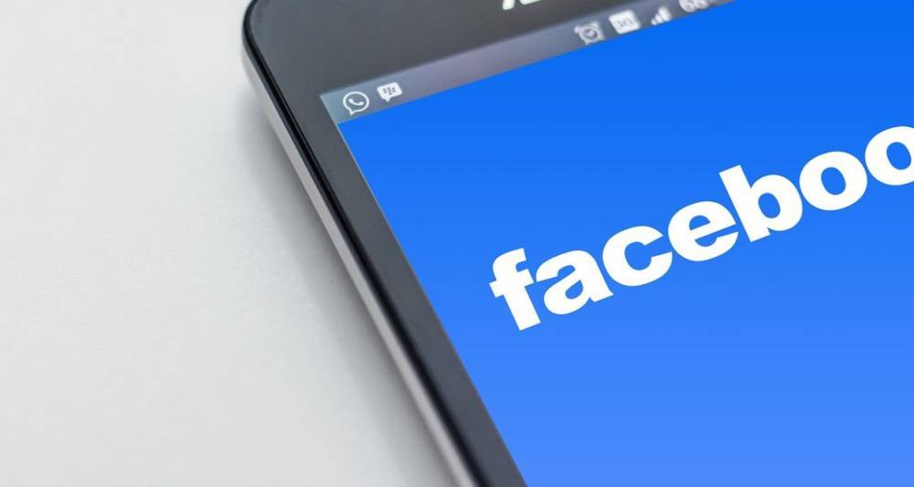 Facebook планирует создать сетевую «метавселенную»