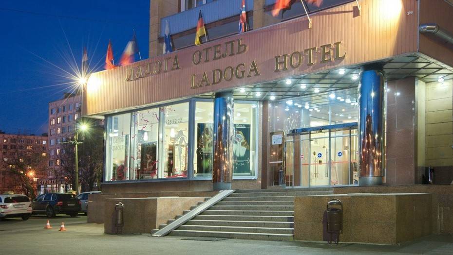 В Петербурге закрыли отель, где массово отравились дети с Урала