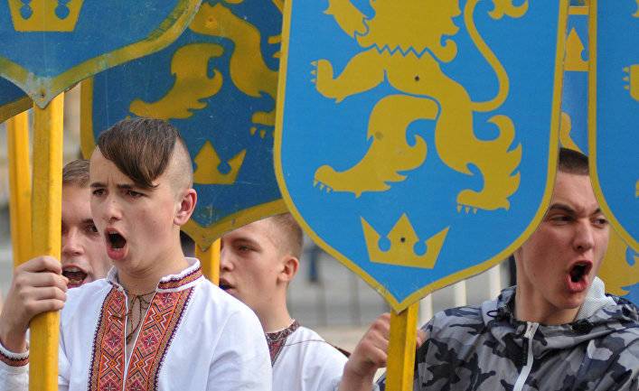 Печат: Украина стоит на грани распада
