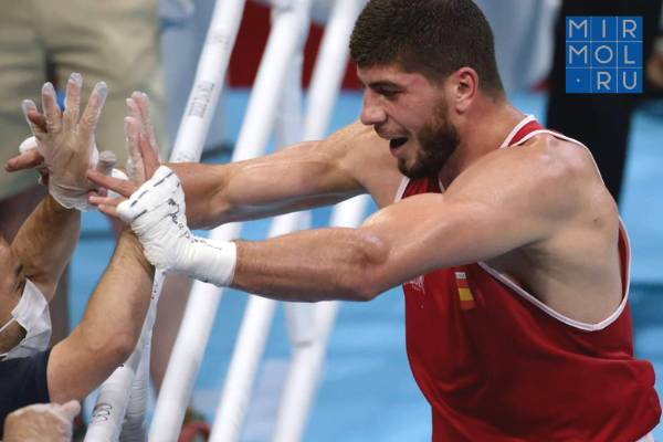 Дагестанец Газимагомед Джалидов стартовал с победы на Олимпийском турнире по боксу