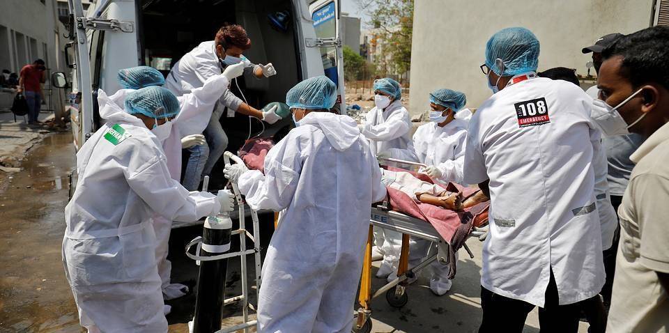 От коронавируса в Иране за сутки скончались более 300 человек