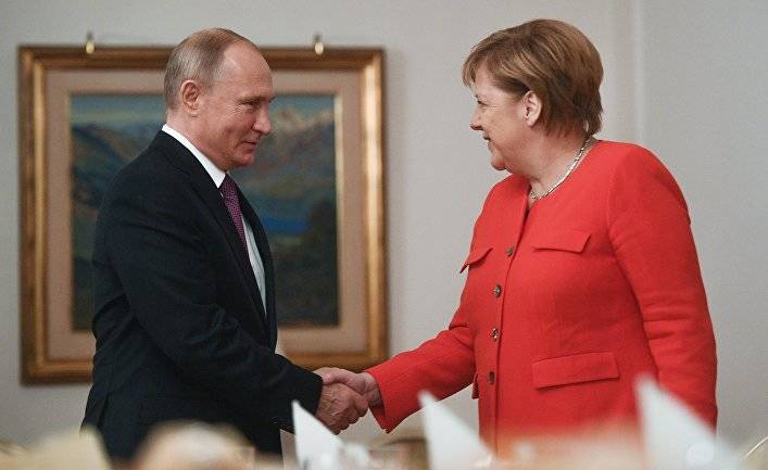 Politico (США): почему в вопросе «Северного потока – 2» Меркель предпочла Россию Соединенным Штатам