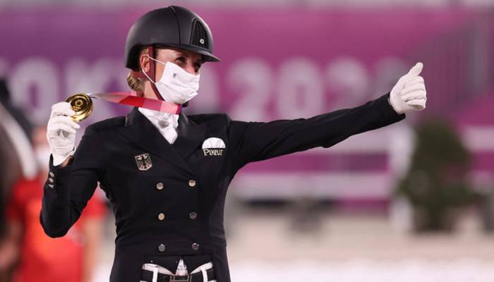 Немка Бредов-Верндль выиграла золото Олимпиады в конном спорте в выездке