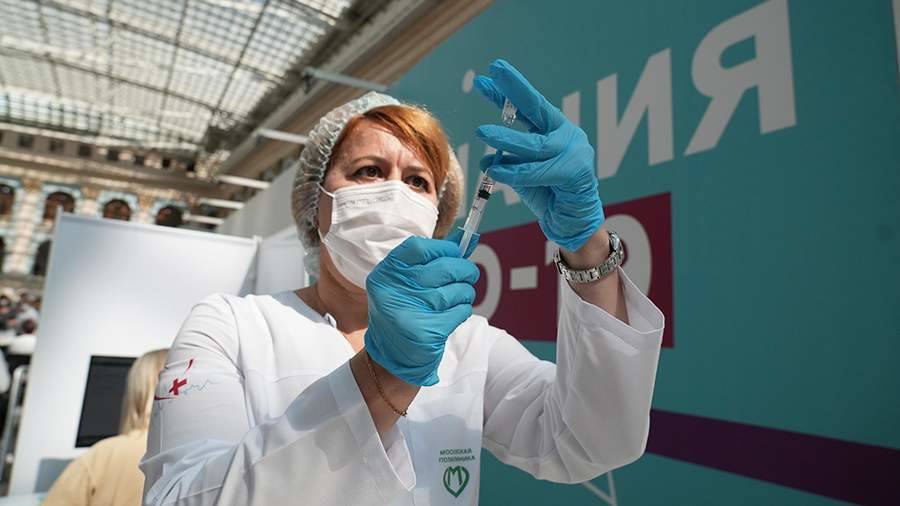 Попова назвала число вакцинированных от COVID-19 в России