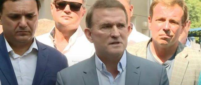 Декларации Медведчука и еще 9 депутатов проверит НАПК