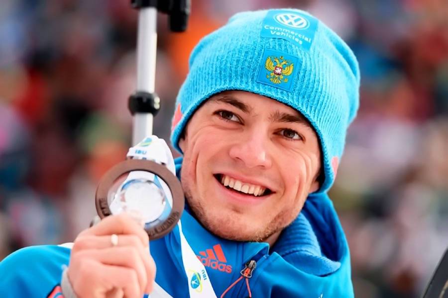 Бабиков выиграл масс-старт на чемпионате России по летнему биатлону