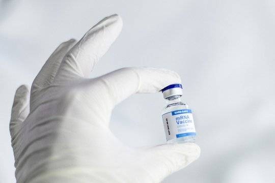 Ошибки при организации вакцинации в Болгарии привели к смерти 10 тысяч человек