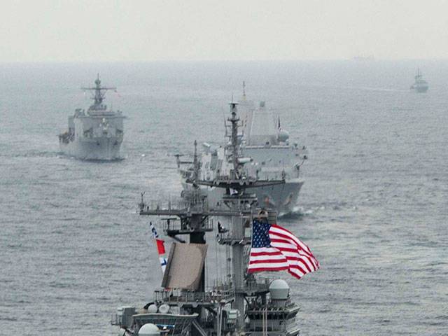 В КНР заявили, что американский эсминец совершил проход через Тайваньский пролив