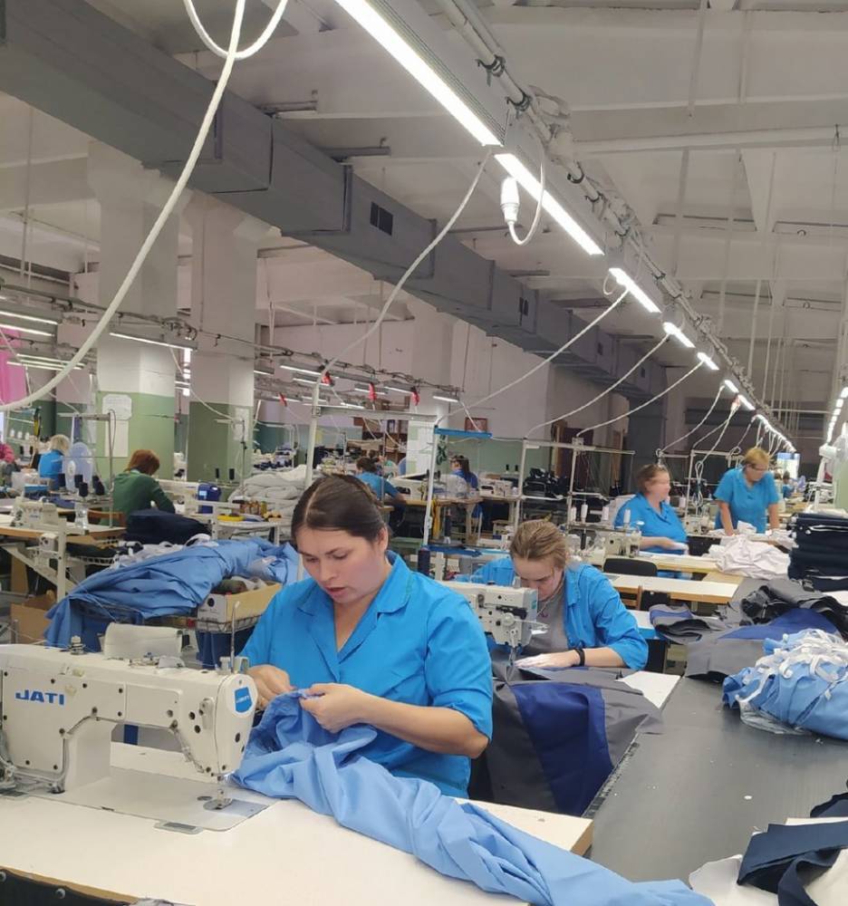 Условия труда все лучше и лучше на швейной фабрике «Рабочая марка»!