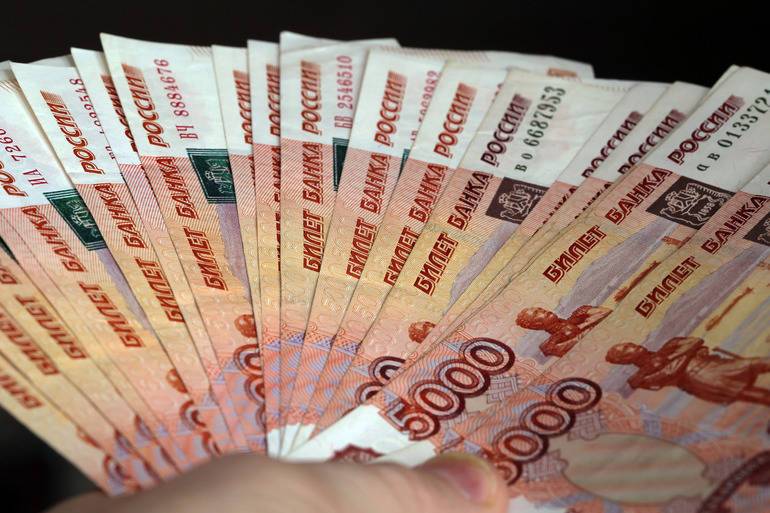 В Петербурге женщина отдала мошенникам 1,5 млн рублей