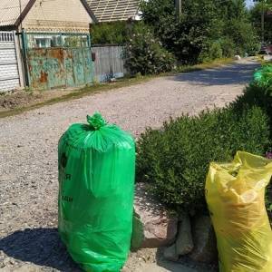 С 1 августа мусор из частного сектора в Запорожье будут вывозить в желтых пакетах