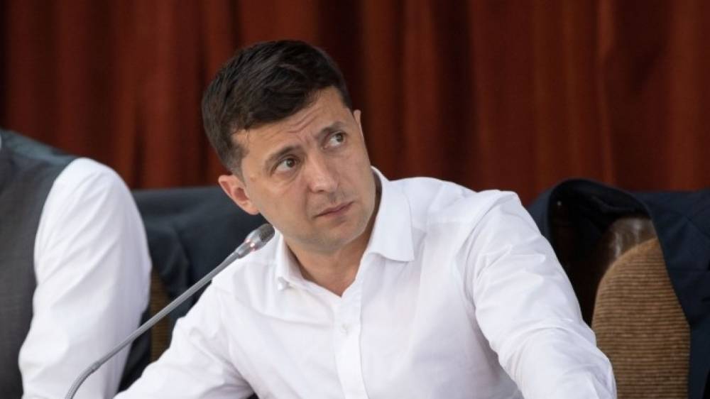 Депутат Верховной рады: Зеленский уже сделал первый шаг к уничтожению Украины
