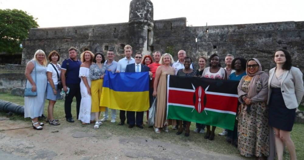 Украиноязычный аудиогид от Зеленской добрался до Кении