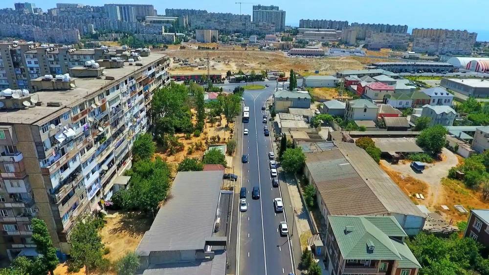 В Хатаинском районе Баку отремонтирован ряд дорог (ФОТО)