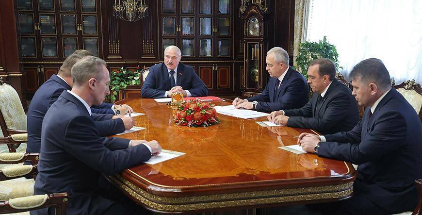 Александр Лукашенко - новым ректорам: "Буду требовать от вас прежде всего порядка в университетах"