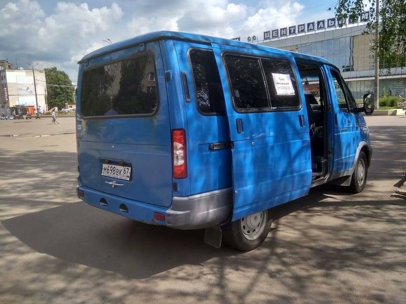 В Смоленской области медикам и волонтерам передали около 50 машин чиновников
