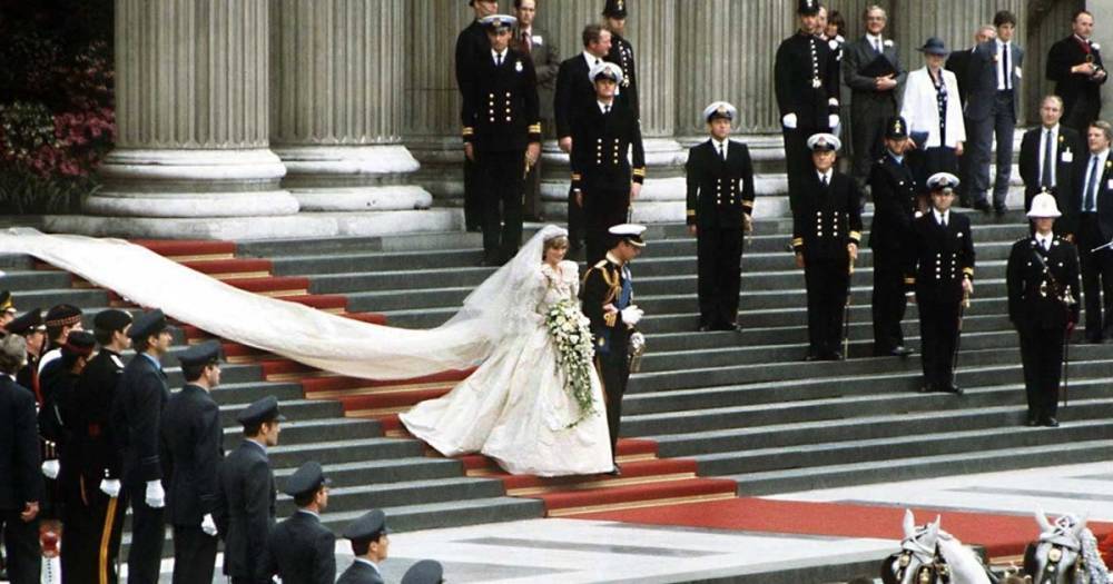 40 лет назад сыграли свадьбу принц Чарльз и Диана Спенсер. 7 неизвестных фактов о церемонии века