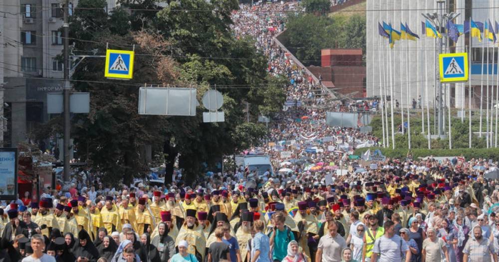 Зеленский неадекватно отреагировал на крестный ход Московского...