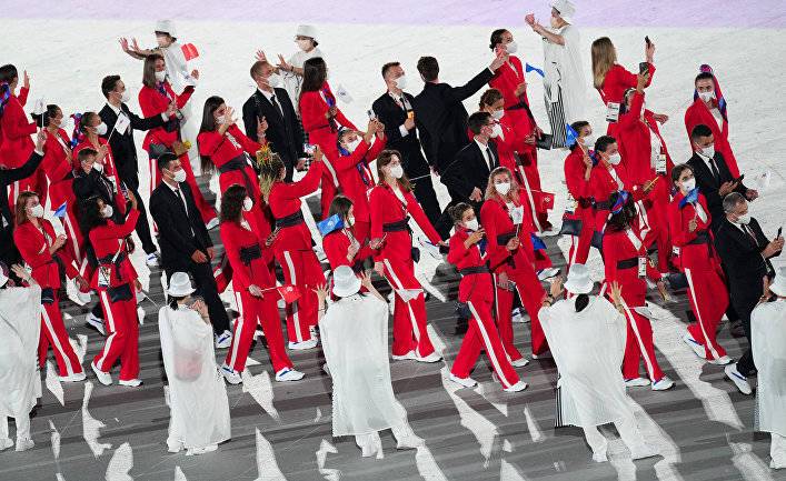 Хнычем за Россию-матушку: разобиженные российские олимпийцы закатили в Токио праздник злорадства (The Daily Beast, США)