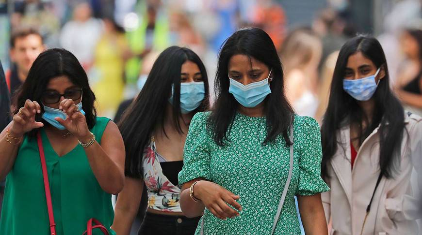 В Португалии отменят обязательное ношение масок на улице с сентября
