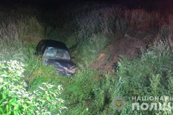 Пьяный отец посадил за руль: вблизи Львова в ДТП погиб 11-летний мальчик