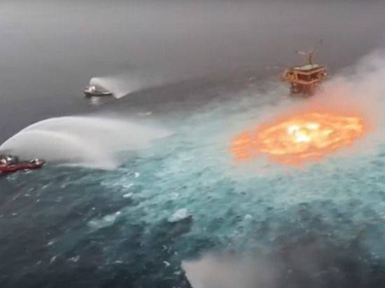 Появилось видео горящей под водой нефти в Мексиканском заливе (ВИДЕО)