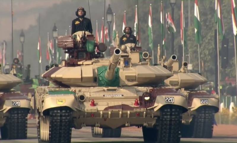 В возможном танковом противостоянии Пакистана и Индии могут сойтись VT-4 и T-90