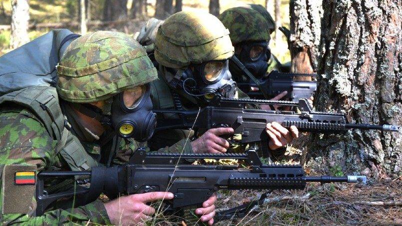 Литовские пограничники при задержании нелегалов открыли стрельбу