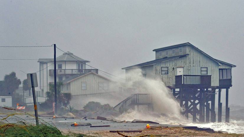 Мощный ураган "Эльза" движется к США: некоторые страны Карибского бассейна уже понести ущерб