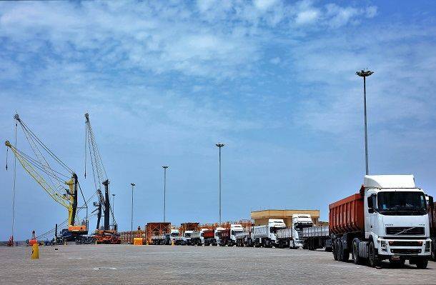 За 4 месяца в иранских портах загружено и выгружено более 46 млн тонн грузов