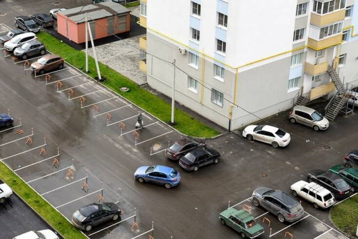 25-35 грн за час: жителей Киева предупредили о введении платы за парковку возле дома