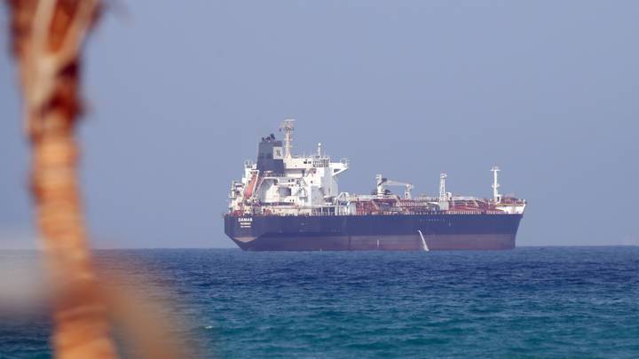 Британское судно подверглось нападению у берегов Омана