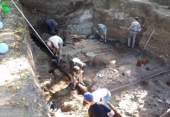 Свыше 200 артефактов XVI — конца XIX века обнаружили археологи на Сретенке