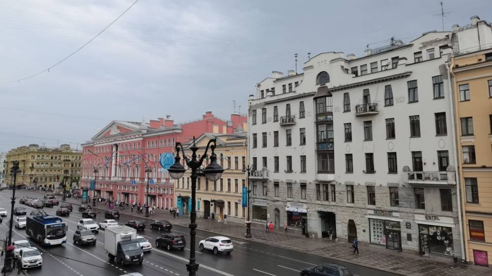 Петербуржцев ожидают дожди с грозами 31 июля