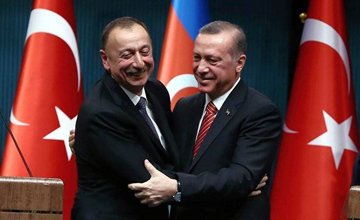 Advance: войска Турции и Азербайджана станут единой «турецкой армией»?