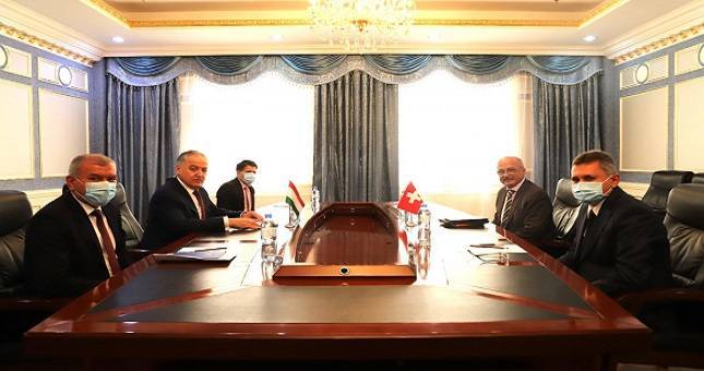 Спецпосланник Швейцарии и Глава МИД Таджикистана обсудили реализацию проектов в водной дипломатии