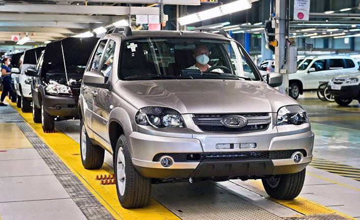 Факти (Болгария): «серым» дилерам не удается импортировать новые Lada Niva на европейский рынок
