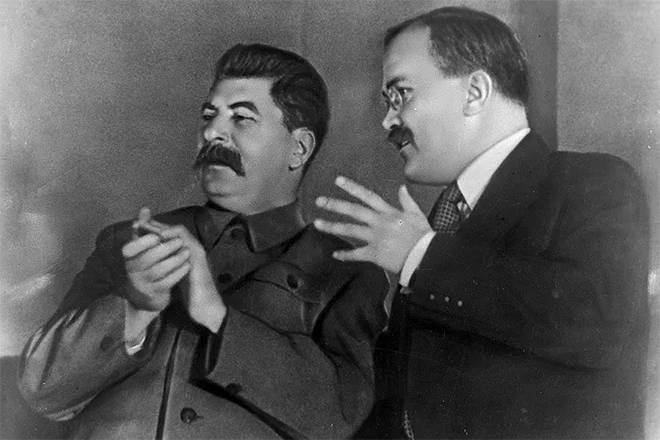 За что Молотов попал в опалу к Сталину