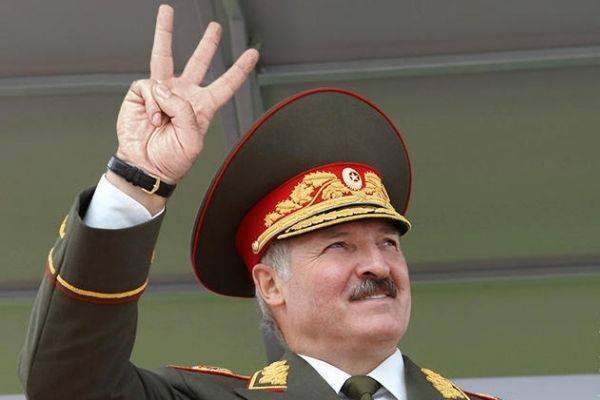 Лукашенко отказался от создания российской военной базы в Белоруссии