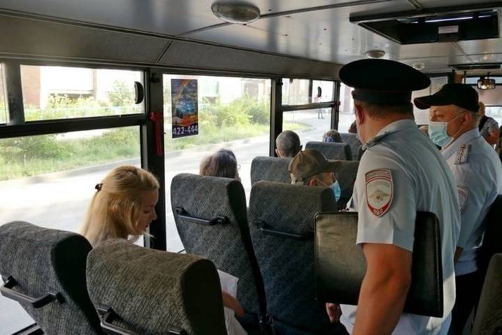 В Котовске проверили соблюдение масочного режима в общественном транспорте