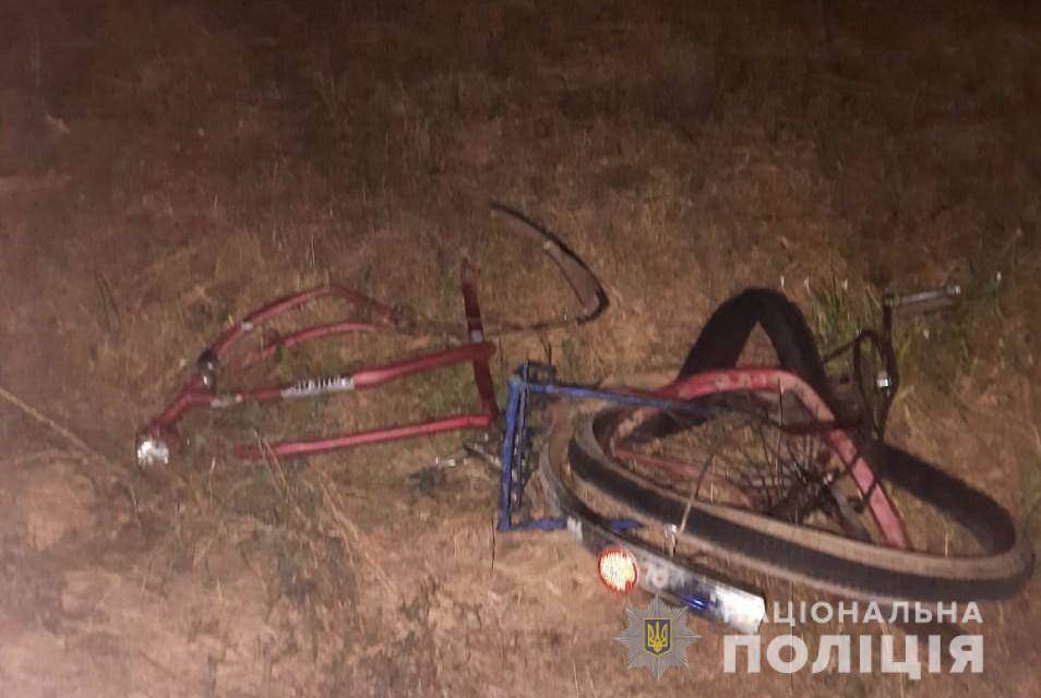 Ночное ДТП в Одесской области: водитель Mitsubishi сбил насмерть двух парней на велосипеде